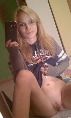 nude teen selfie pussy