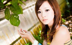 beautiful asian girls pictures